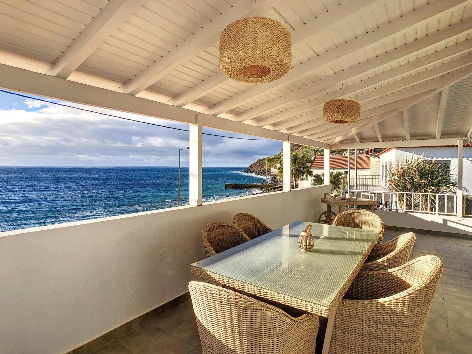 Naya Beach House By Lovelystay Malseira Eksteriør billede